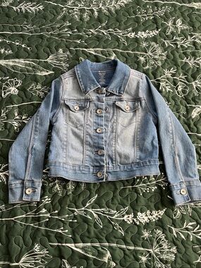 Light Wash Denim Jacket - Classic Button-Up